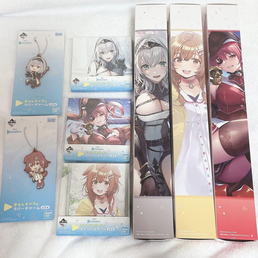 宝鐘マリン　戌神ころね　タペストリー　ホロライブ　一番くじ　hololive 湊あくあ、戌神ころね、兎田ぺこら、白銀ノエル、宝鐘マリンの